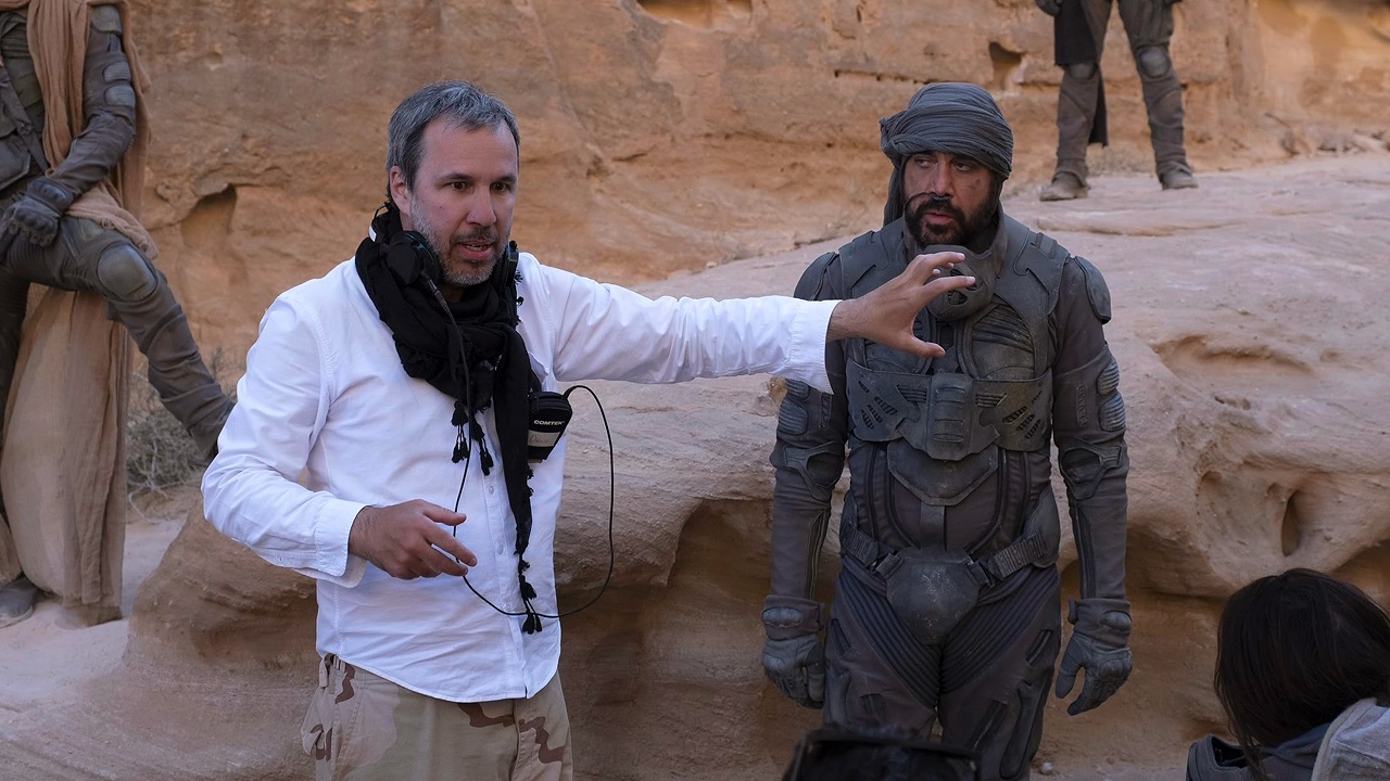 Javier Bardem and Denis Villeneuve in Dune: Part One (2021)