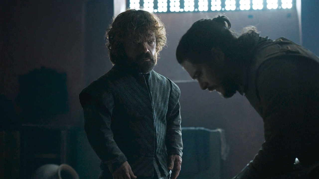 Peter Dinklage and Kit Harington in Game of Thrones (2011)