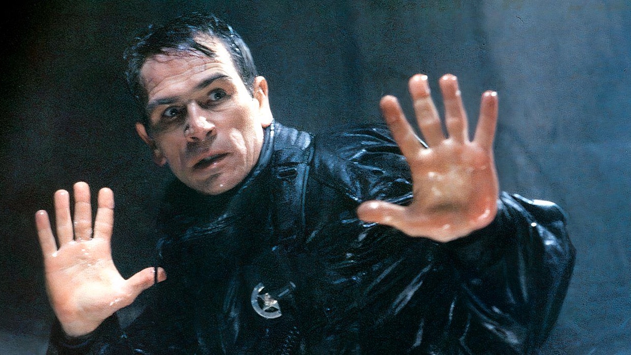 Tommy Lee Jones in The Fugitive (1993)