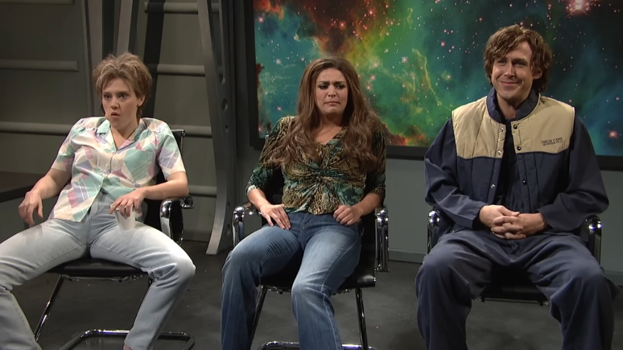 SNL Close Encounter sketch. Three people (Kate McKinnon, Cecily Strong, Ryan Gosling) share very different stories about their alien abduction.