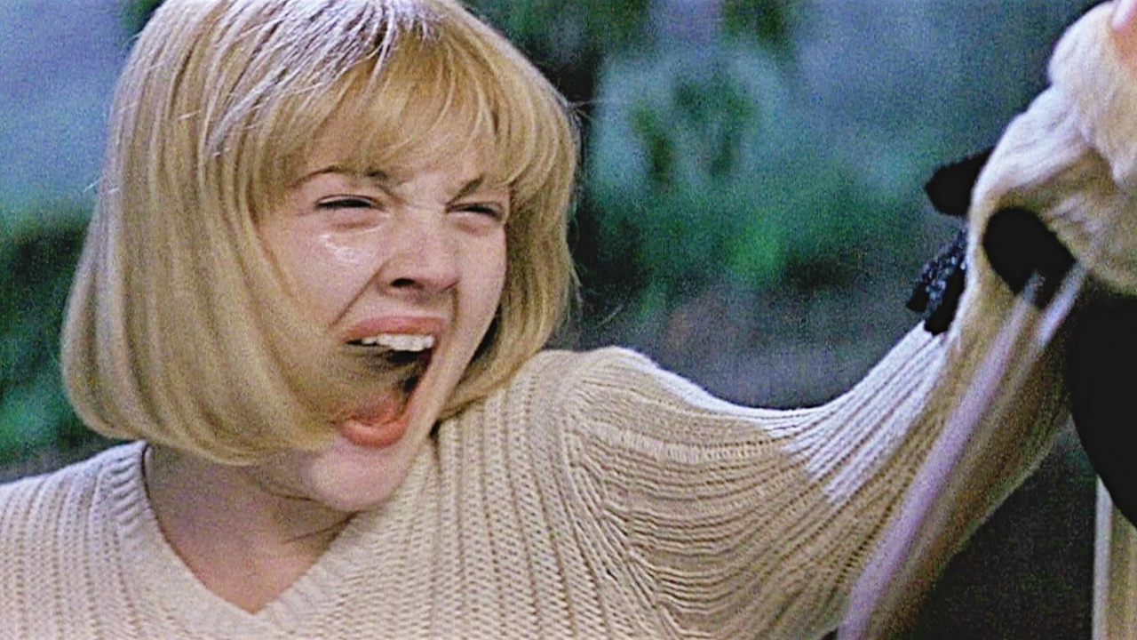 Drew Barrymore in Scream (1996).