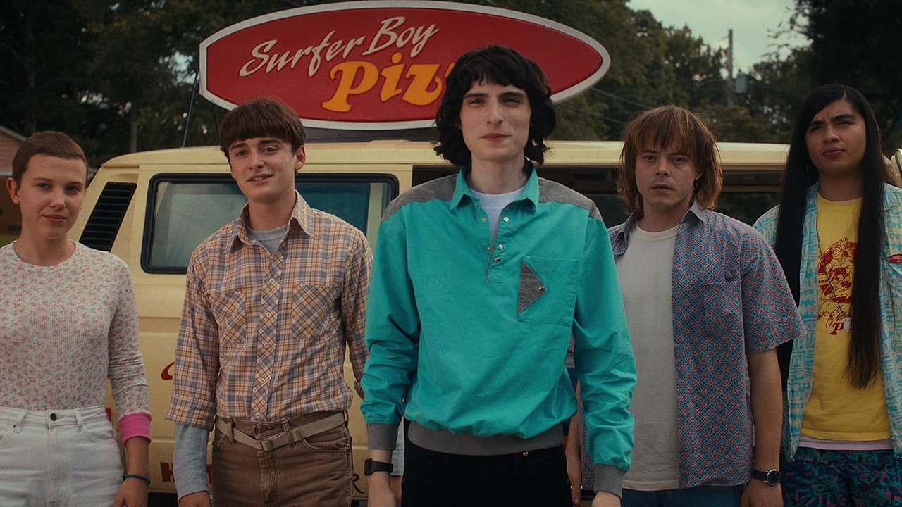 Millie Bobby Brown, Finn Wolfhard, Charlie Heaton, Noah Schnapp, and Eduardo Franco in Stranger Things (2022)