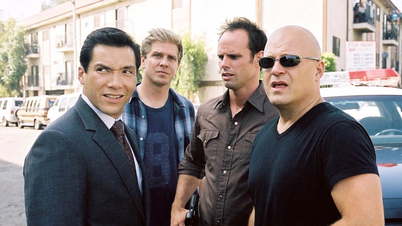 Michael Chiklis, Walton Goggins, Kenny Johnson, and Benito Martinez in The Shield (2002)