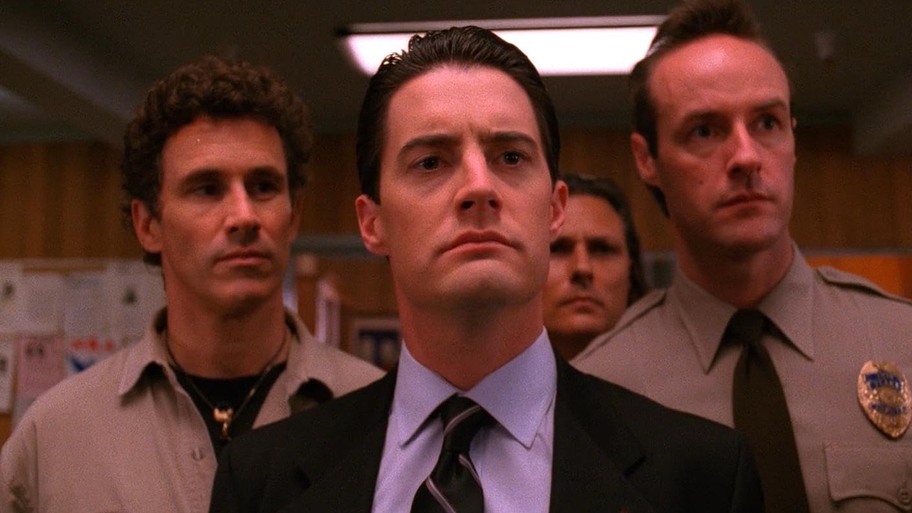 Kyle MacLachlan, Harry Goaz, Michael Horse, and Michael Ontkean in Twin Peaks (1990)