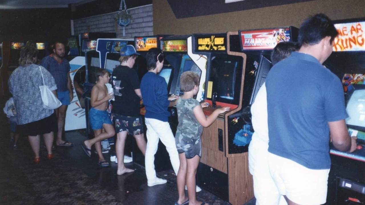 Photos of Vintage Arcades We Wish Were Still Around