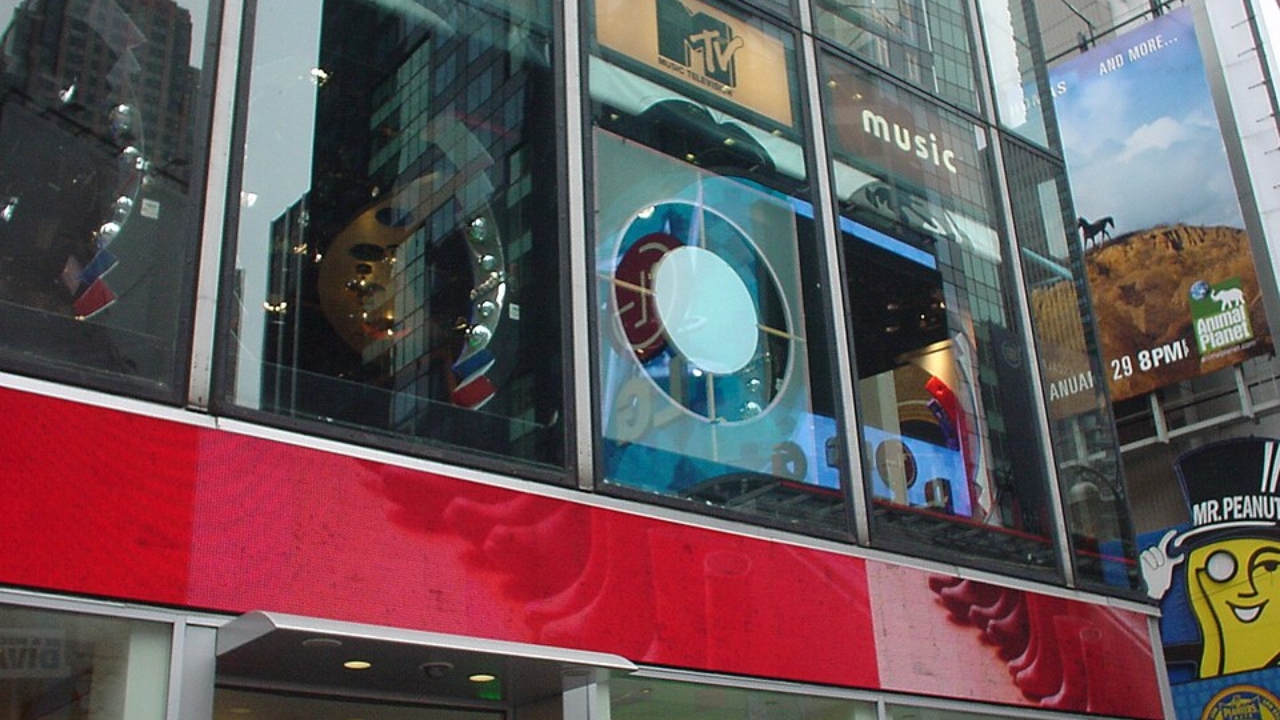 Total Request Live