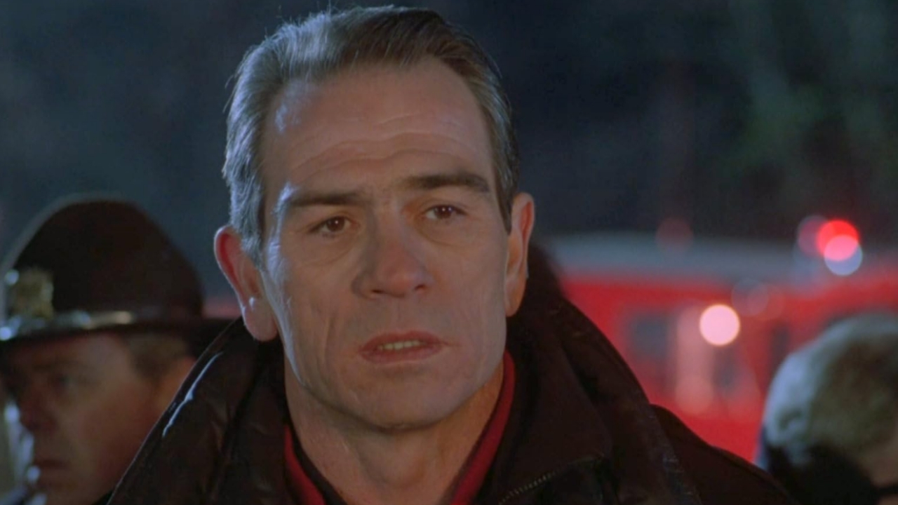 Tommy Lee Jones - The Fugitive