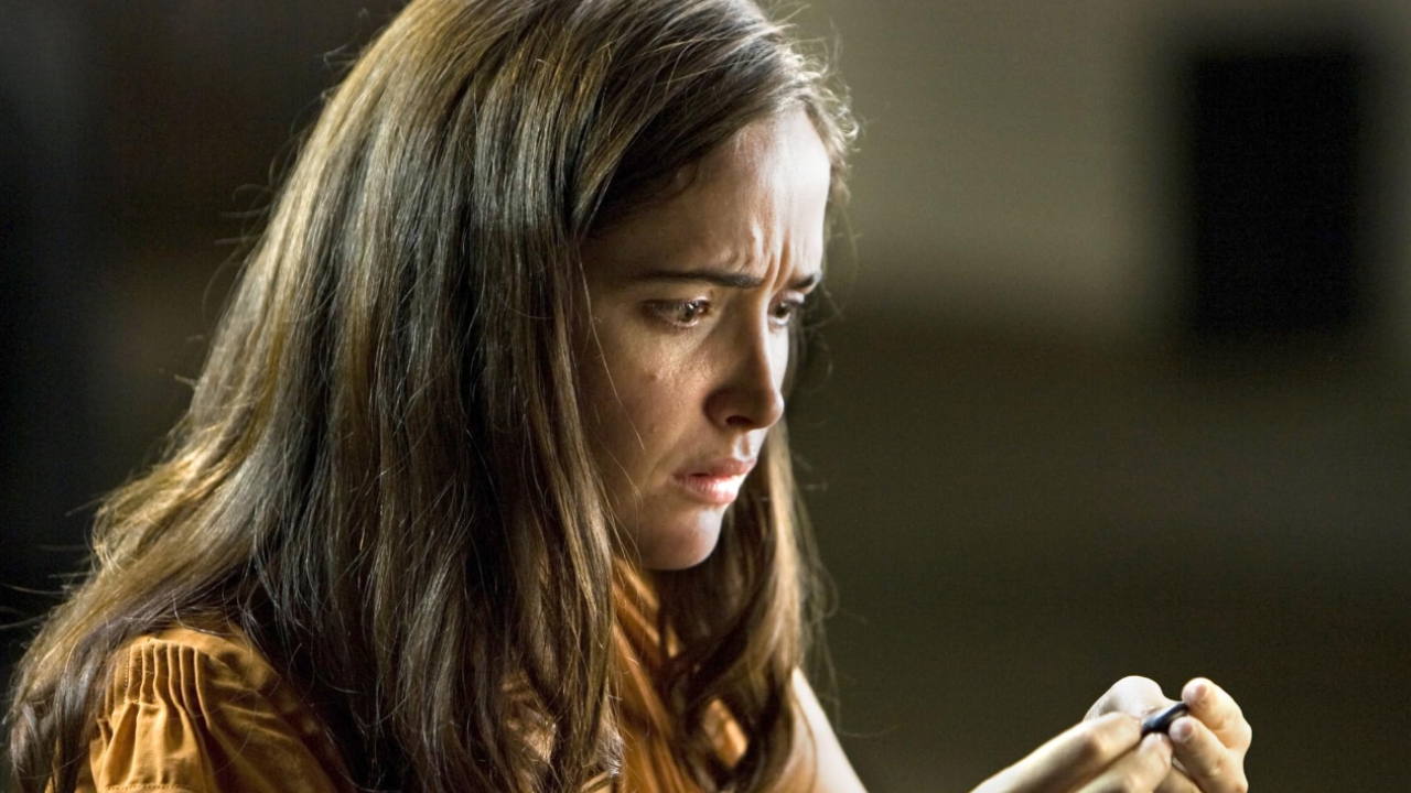 Rose Byrne in Knowing | Outrun Gaming